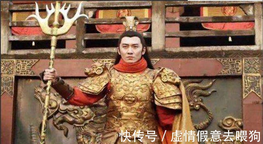 三国时期@隋唐时期一猛将,320斤的兵器用得出神入化,轻松打败3大绝世