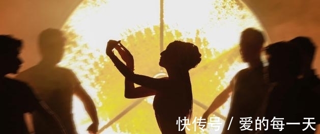 舞種|明明能做寶藏綜藝，最后卻糊到?jīng)]人在意！《舞蹈生》被誰(shuí)害了？