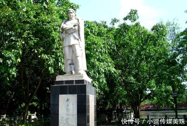 贵族|此人本是八旗贵族,临终高呼“我死大清必亡”,不出十日溥仪退位