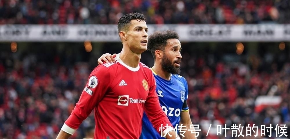 埃弗顿|曼联表现令C罗愤怒,无视对方示好直接回更衣室!汤森模仿其庆祝