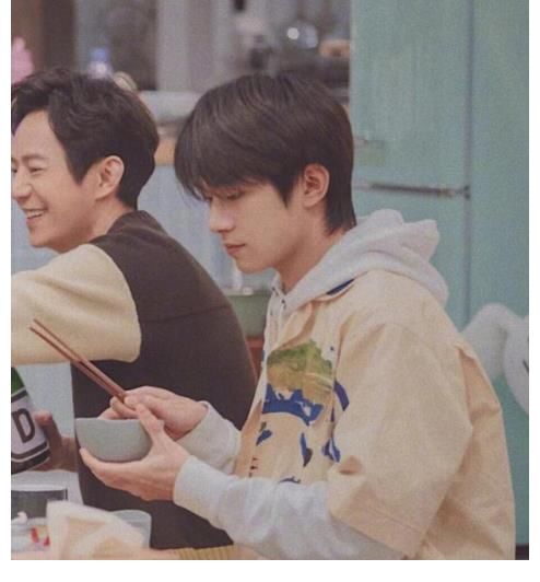 《朋友請(qǐng)聽好2》開啟錄制，蔡徐坤成常駐，治愈系頂流也去飛行？