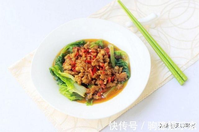 羊肉|炒菜时先放盐,还是最后放盐?有什么区別?