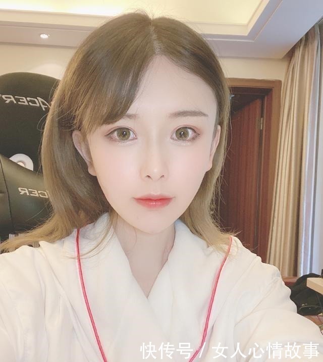 女装|动漫中的女装大佬虽然颜值很高，但是我们现实中的女装大佬也不差