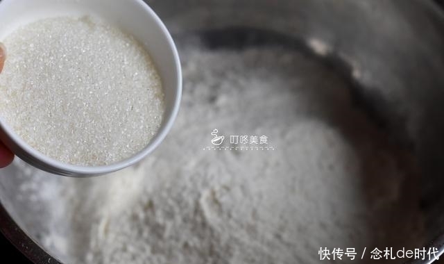 不用|想吃发糕不用买了,用这个方法做,不粘牙不塌陷,简单又营养