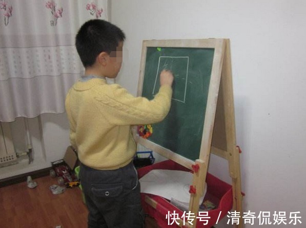 毛病|孩子有3个小“毛病”不用纠正，父母惯着孩子以后更有出息