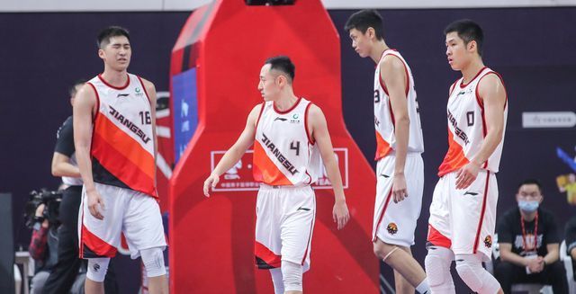 cbCBA第二阶段倒计时14天:外援尚无踪影 李楠能否带队走出寒冬?