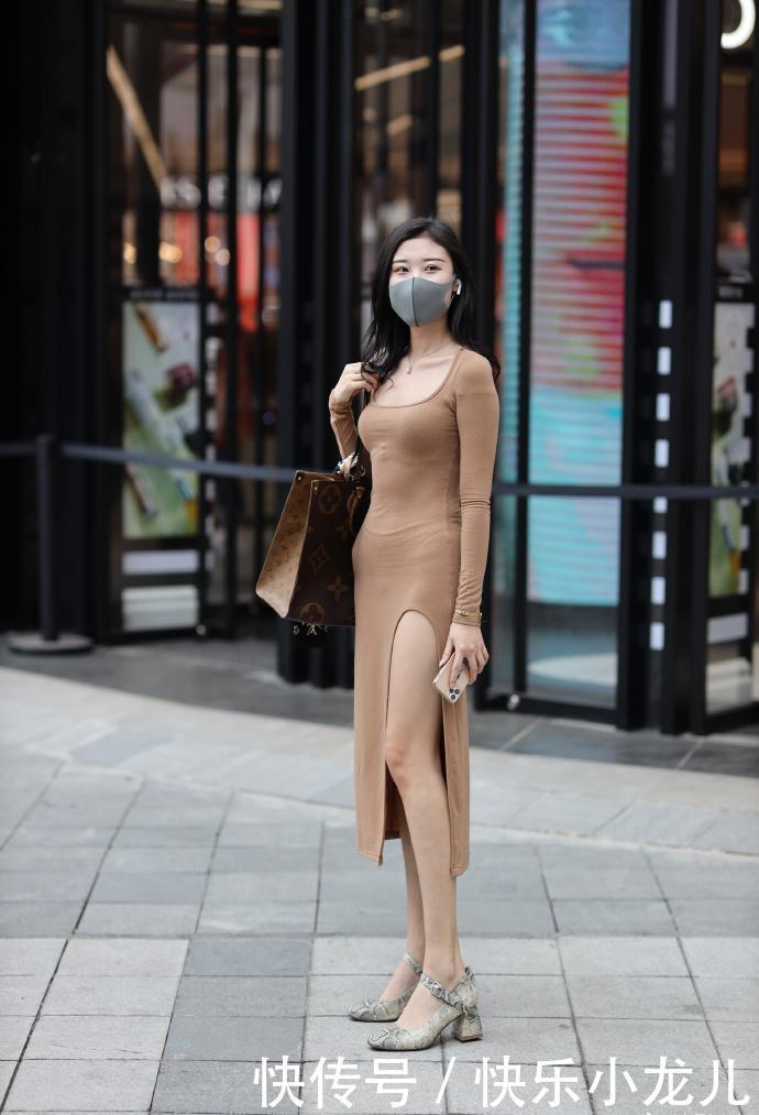 连衣裙|时髦抹胸高开叉修身连衣裙,自信地秀出大长腿,展现出自身的魅力