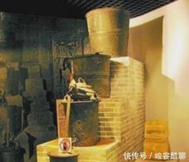 蝗虫|上下五千年,哪个帝王的嗜好最奇葩?琴棋书画不算啥