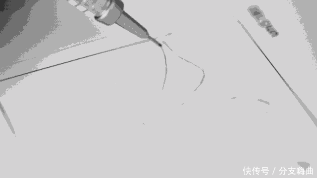 90后小伙不服日本汉字,每天苦练14小时,创造13984个最美汉字!