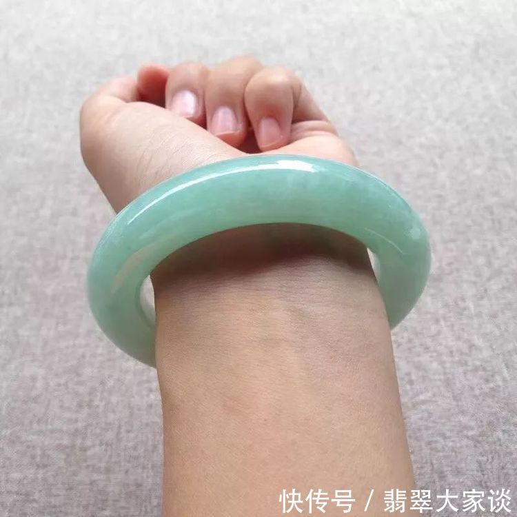  手镯|翡翠手镯那些事！这应该是最全、最详细的介绍！