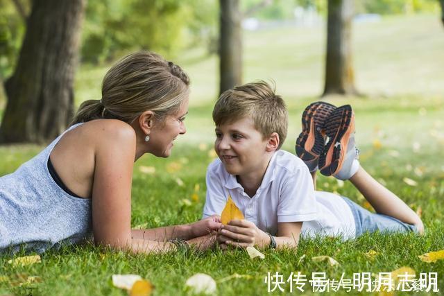 电子产品|3岁女童手指无法屈伸,元凶家家都有,这类“精神鸦片”害娃不浅