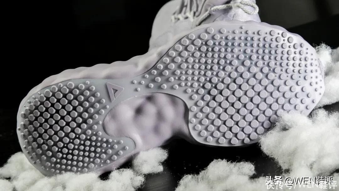 潮鞋 尼克杨都忍不住亲自上脚的国产潮鞋!态极云会掀起新的风暴吗