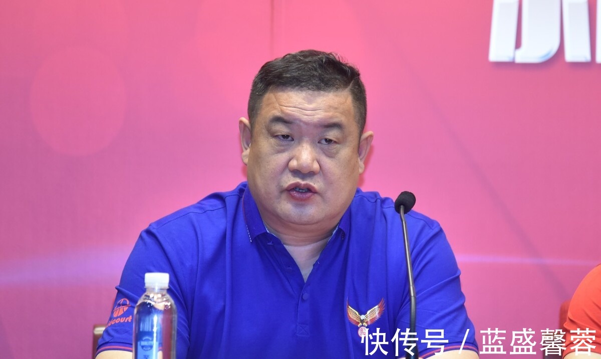 易建联|大反转!丁彦雨航“正式复出”,俱乐部教练组集体官宣,球迷大赞!