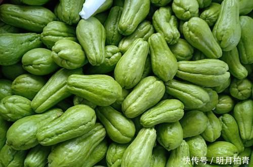  天冷了，遇见这菜别错过，上锅煮一煮，营养极高，孩子要多吃它