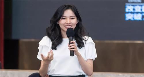 这一富二代崛起身价高达355亿曾拒绝奶茶妹妹