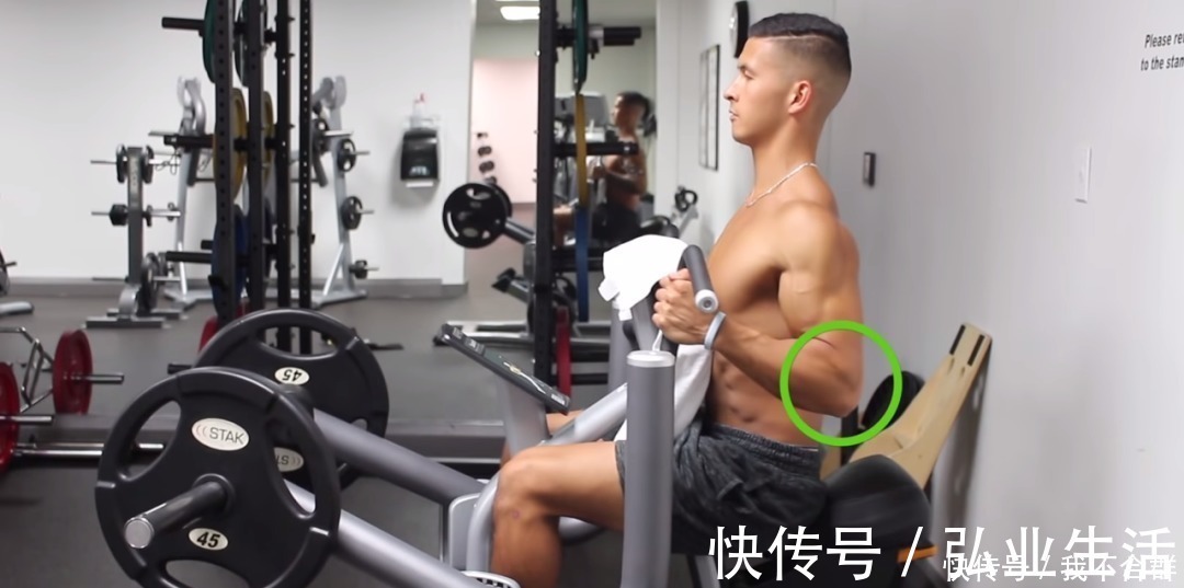 引体向上|一套高效全面的背部训练,练出圣诞树背!