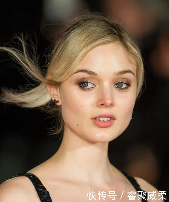 脸型|方脸女孩适合什么配饰？帽子墨镜耳饰，一篇帮你解决