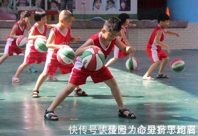 孩子|孩子腿部有2个特点,是大长腿的“特征”,长得晚也能后来居上