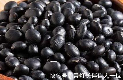 食物|黑豆加上醋,不是黑暗料理,是对身体有几种改善的简单食物