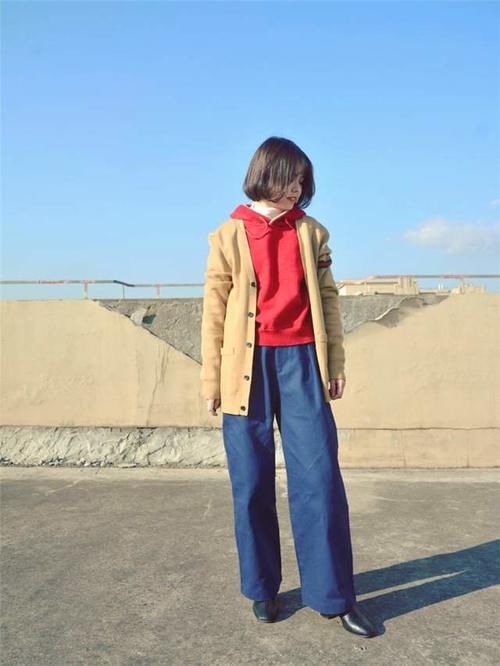 卫衣＋外套＝今冬最火混搭风格！休闲又时尚，不费力就能变时髦