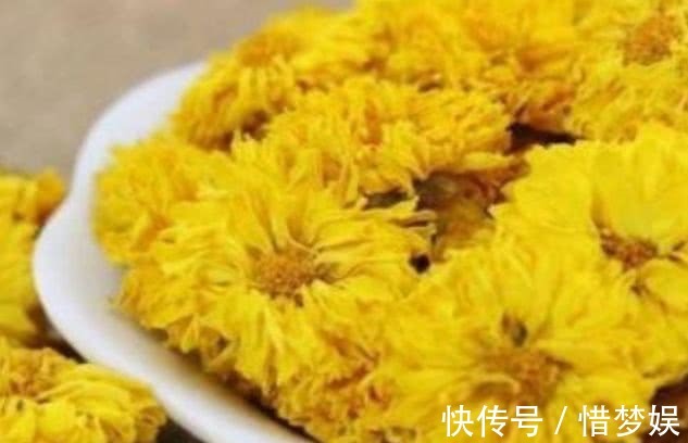 排毒|泡菊花加一宝,每天一杯,排毒抗衰,视力好了,肝也健康!