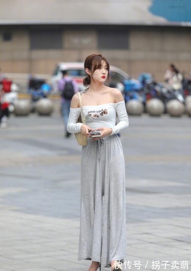 穿搭|街拍时尚美女:美女穿搭有方法