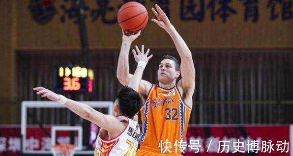 富兰克林|顶级外援言辞闪烁，上海男篮引援遭遇困难，李春江恐要步广厦后尘