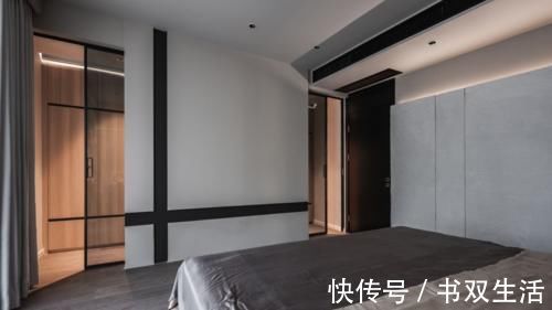 亮点|232平超大复式，主打黑白现代风，轻奢感满屋“四溢”