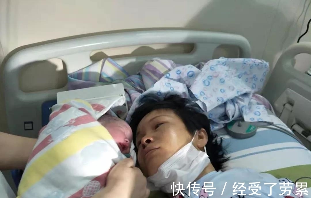 产妇|产后这个抱娃姿势,暴露你的分娩方式,最痛苦的到底是顺还是剖?