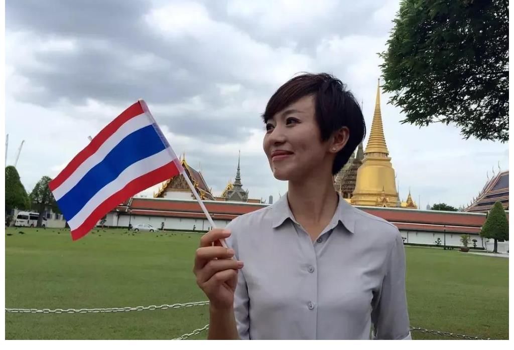美女主持人欧阳夏丹的“谜” 为了母亲离开央视,究竟值不值得?