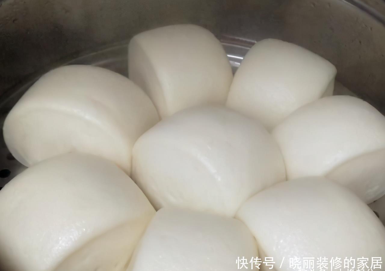 面团|1盒牛奶1碗面粉教你做奶香馒头,做法简单营养美味,女儿最爱吃