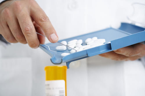  吃药|患上高血压，吃药的4个讲究要先知，以免血压不受控制