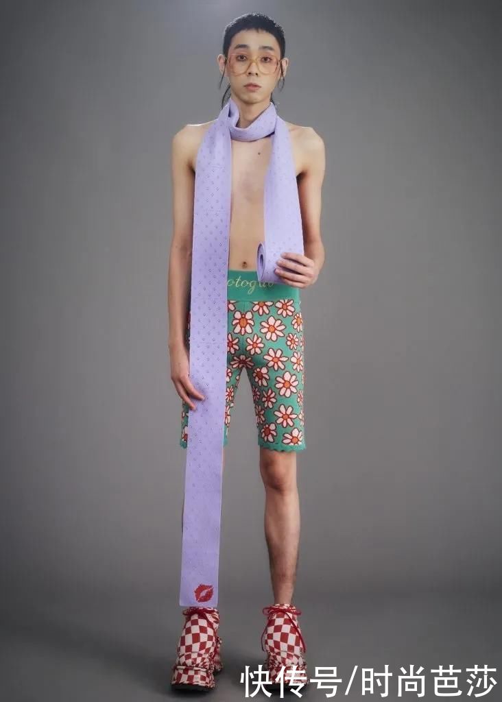  围巾|会挑围巾的女孩，衣Q不会太低，比如Jennie