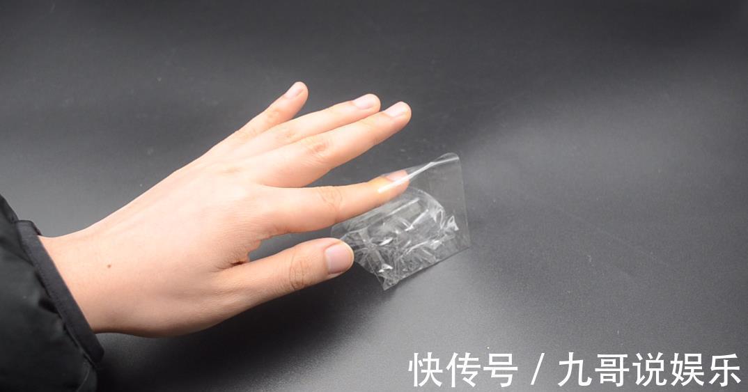 用处|在透明胶带上放根筷子有什么用处？试了试，真好用