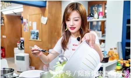 罕見(jiàn)同框!趙薇攜陳坤回歸《中餐廳》,嘉賓陣容疑似曝光