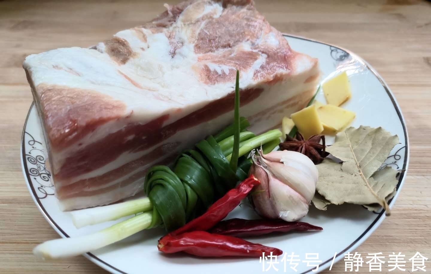 蒜泥|蒜泥白肉家常做法,清爽不油腻,简单几个步骤,比饭店的还好吃