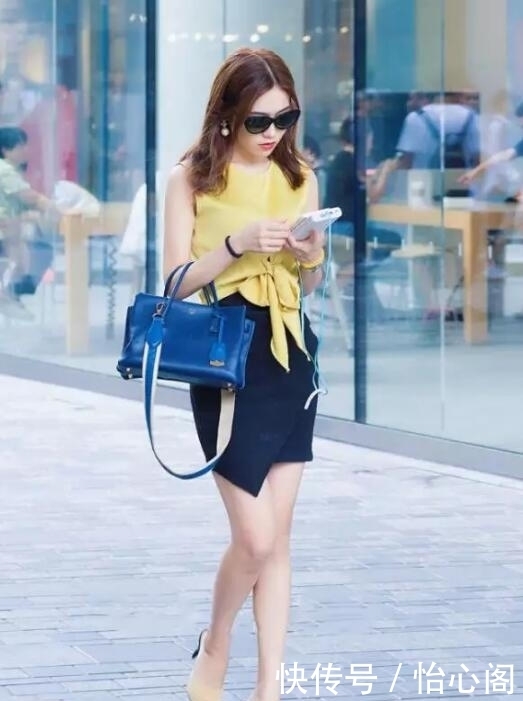 双腿|街拍:高颜值的小姐姐,戴着墨镜穿着短裙,秀出白皙双腿好迷人