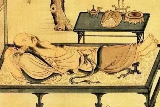 寝不|古语“寝不横尸,卧不覆首”,其实现在仍然适用,只是很少人能懂