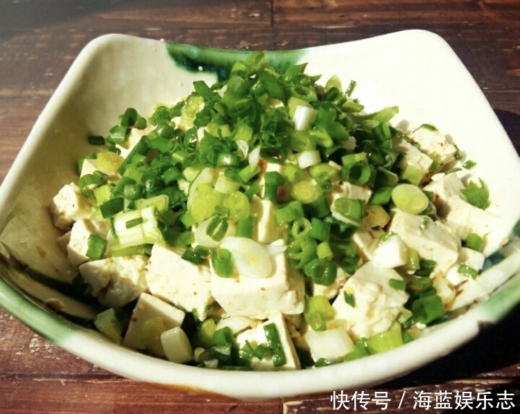 生活中|小葱拌豆腐,一清二白