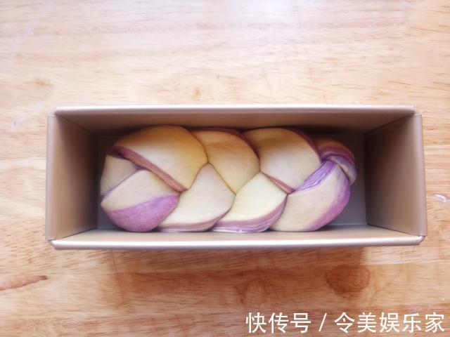 自制吐司总是干硬方法用错,难怪不柔软,诀窍分享给你,快试试