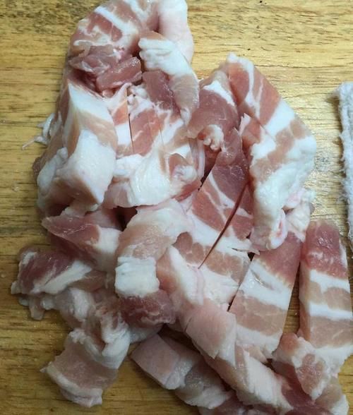  酥肉怎么炸最好吃？