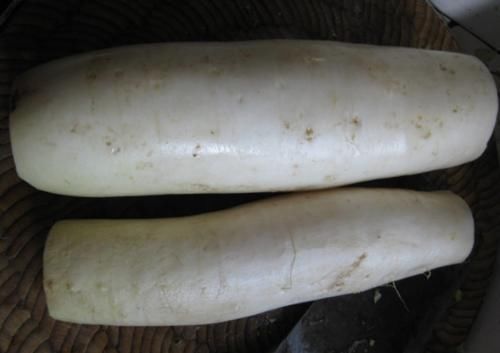 炸萝卜丸子，盐渍还是焯水？多加2样，丸子外酥里嫩，放凉不发硬