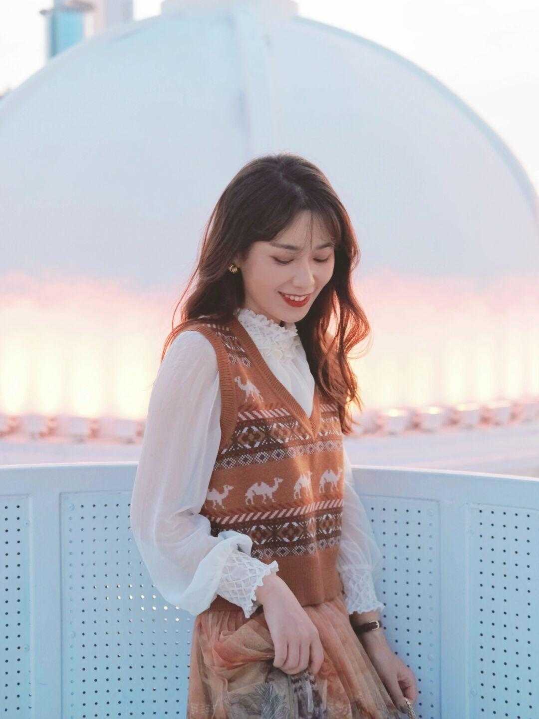 半身裙|复古穿搭的技巧公式，这几个配色更显年轻，高级洋气