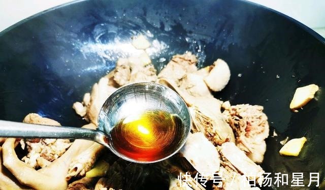 天凉了,过来吃上一锅香喷喷的焖鹅肉,鲜嫩美味超下饭!