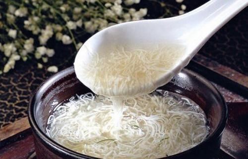 大厨|日本厨师炫刀工,将豆腐切成菊花,中国大厨笑道不过是雕虫小技