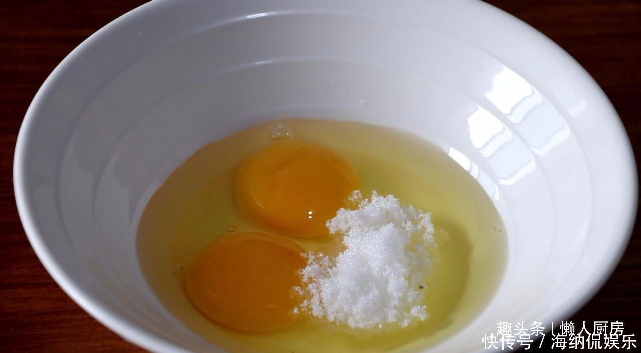 想吃蛋糕不用买,教你酸奶蛋糕的简单做法,无水无油,还不用烤