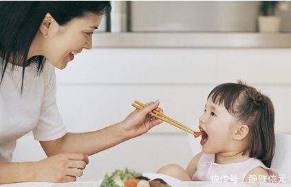寡甜乳末|儿科医生孩子没过2岁,3种辅食别碰,不然脾胃受伤只剩后悔