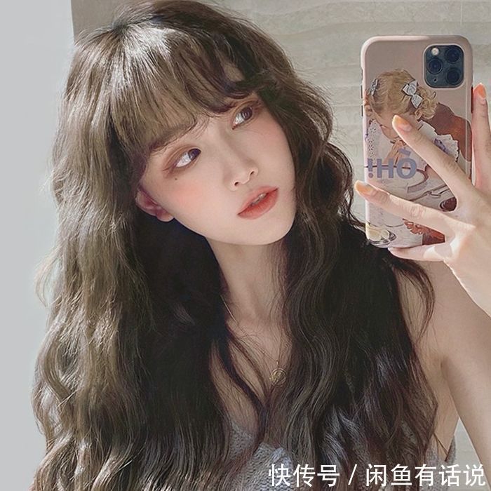 蛋蛋卷 减龄不一定要烫羊毛卷,太挑人!今年流行“慵懒卷”,很有女人味