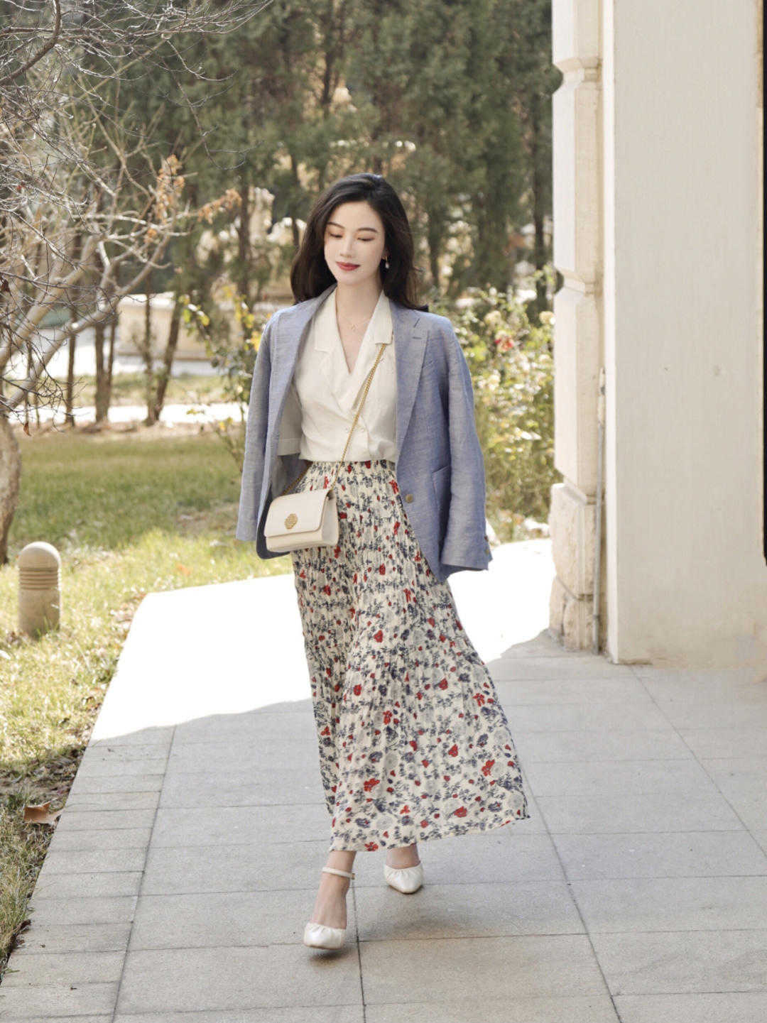 字裙|衬衫的“高级穿法”是这样的,优雅干练又有气场,实用又时髦