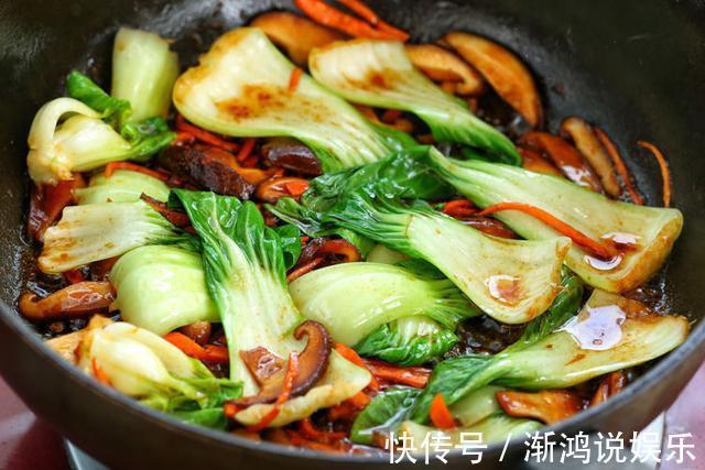 解馋|极简版炒面，杂蔬肉丝乌冬面，开胃解馋不油腻